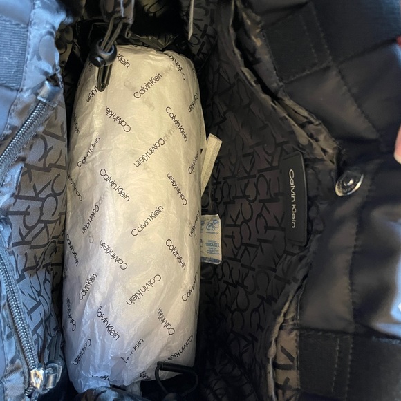 Brand new Calvin Klein Handbag👜🔥 - Picture 3 of 6